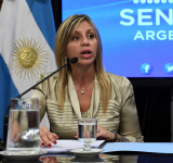 El Frente de Todos presentó un proyecto para transformar los planes sociales en trabajo 