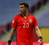 Dibu Martínez le respondió a Leandro Paredes por echarlo del grupo de la Selección Argentina 