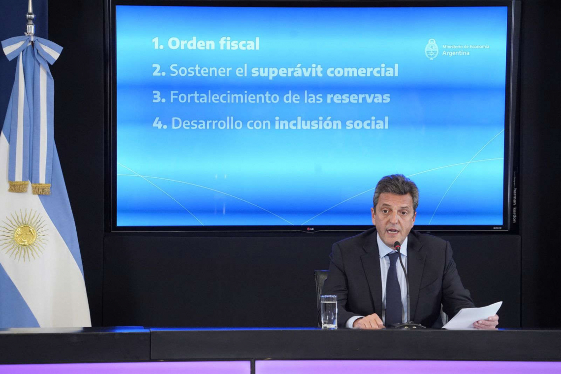 Sergio Massa prepara el bono a jubilados: qué monto será y cómo se financiará 