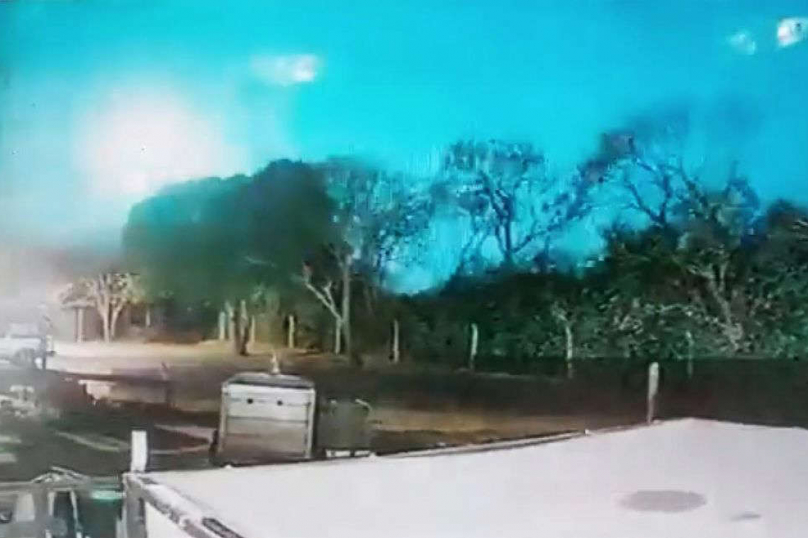 Un bólido iluminó el cielo en Córdoba y se hizo de día en plena noche 