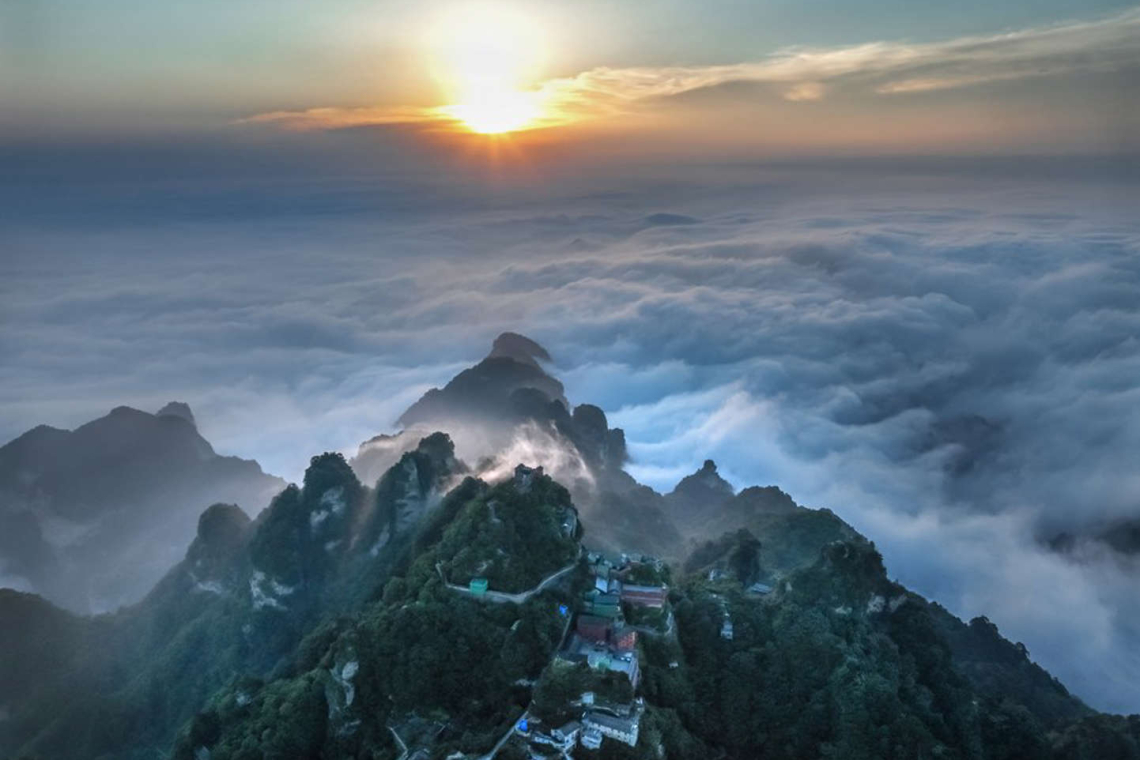 Encuentran más de 1.000 artefactos en la montaña taoísta china de Wudang 