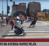 Retiro: manteros desalojados cortaron la avenida Ramos Mejía