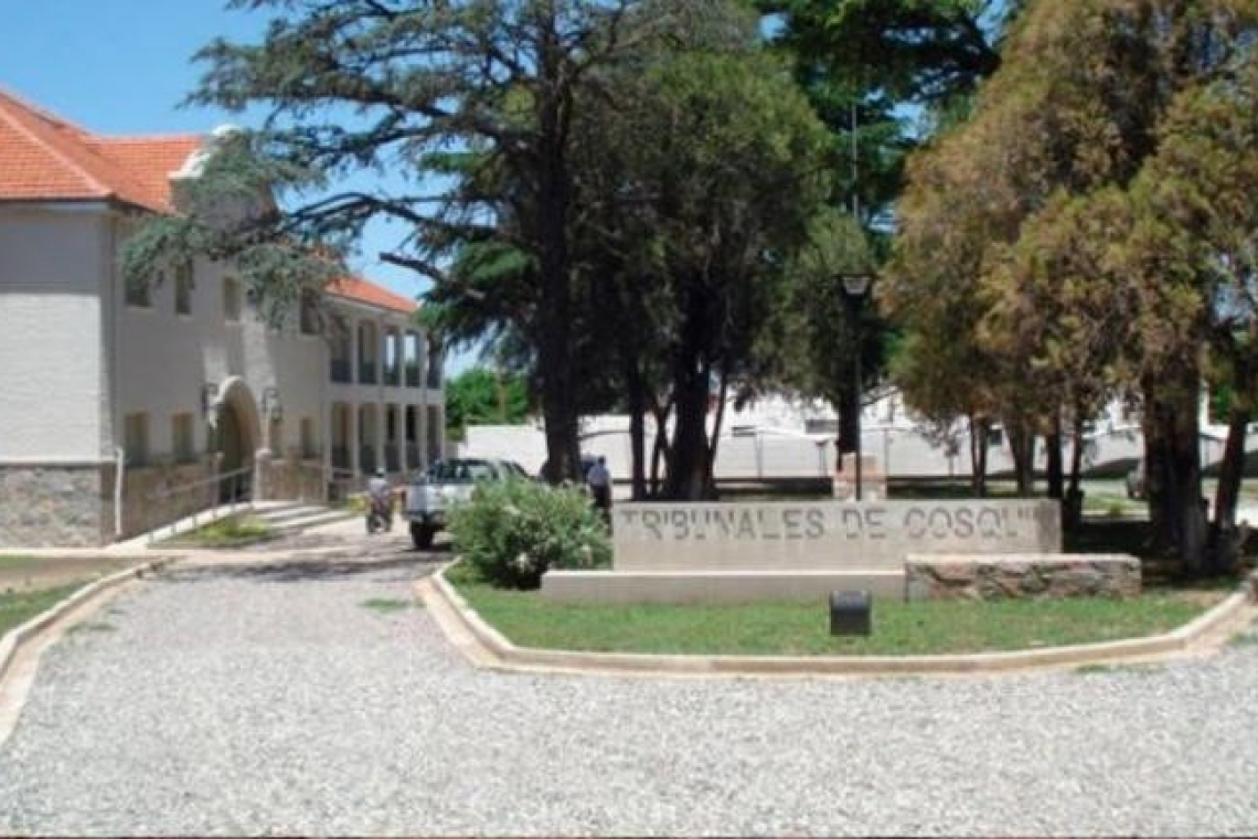 Violación grupal en Cosquín: denuncian que hubo un entregador 