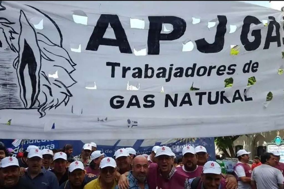 Jerárquicos del gas denuncian despidos por goteo y cierre de sucursales en Naturgy Ban